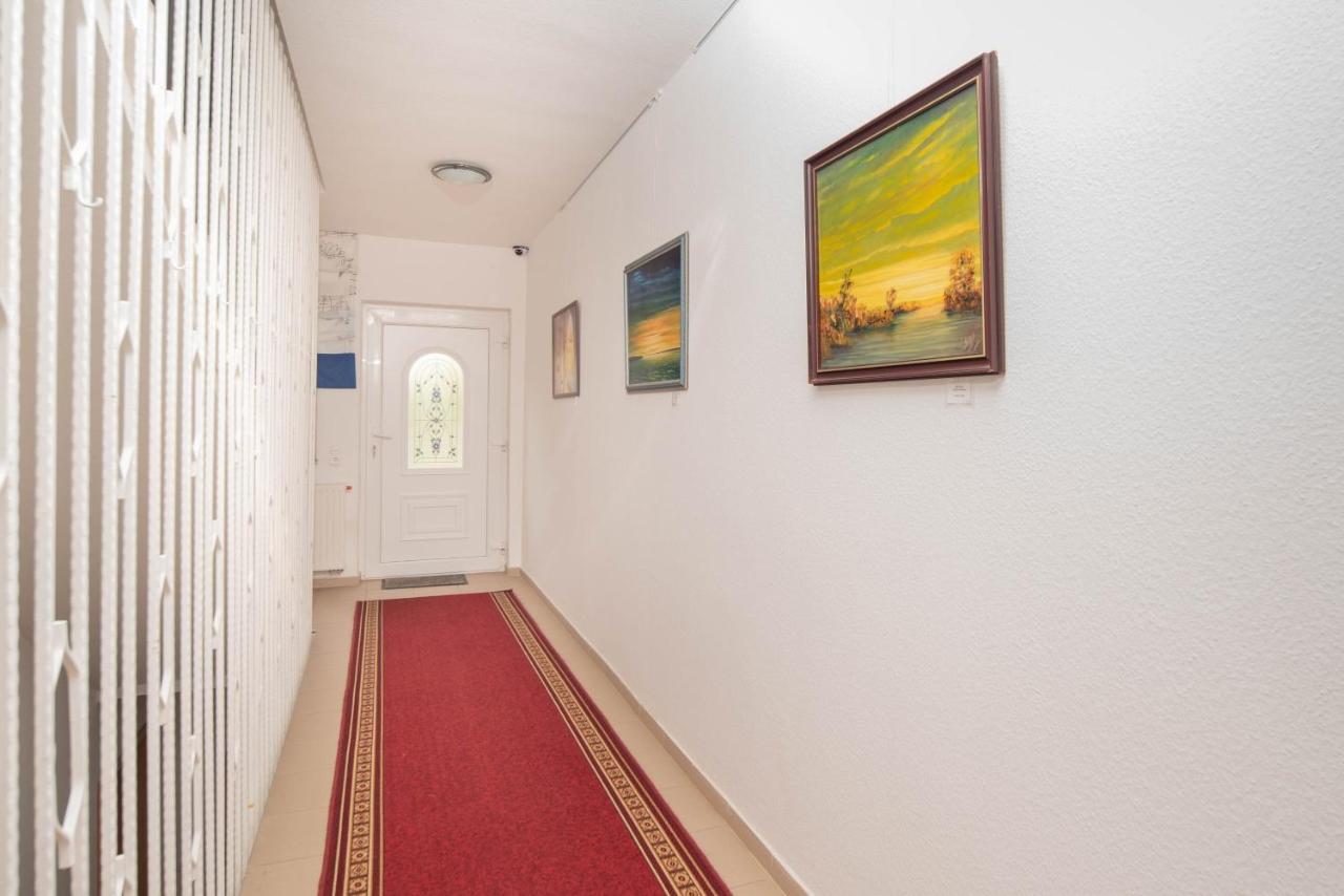 Lena Apartman Heviz Luaran gambar
