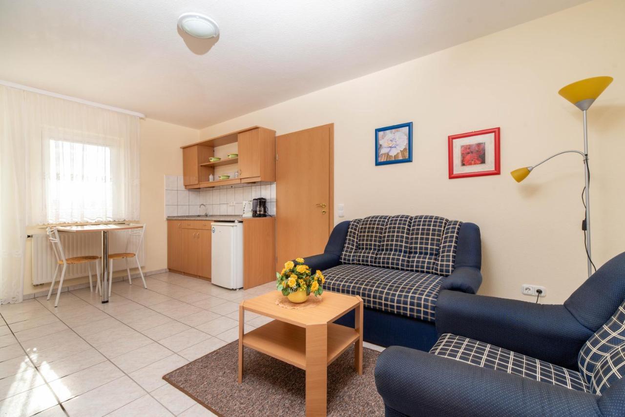 Lena Apartman Heviz Luaran gambar